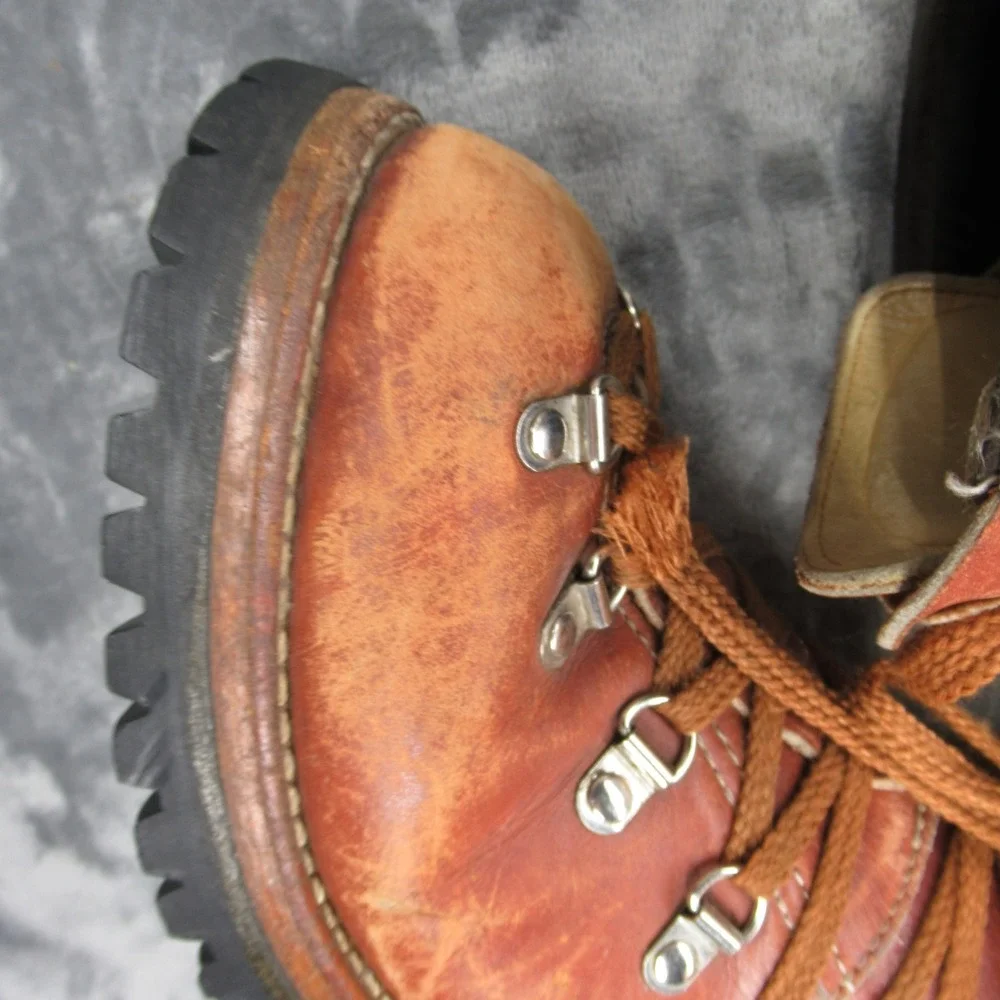Rocky Boots Mens 8 Womens 11 Brown Leather‎ Heavy Mountaineer Hike VTG 80s USA